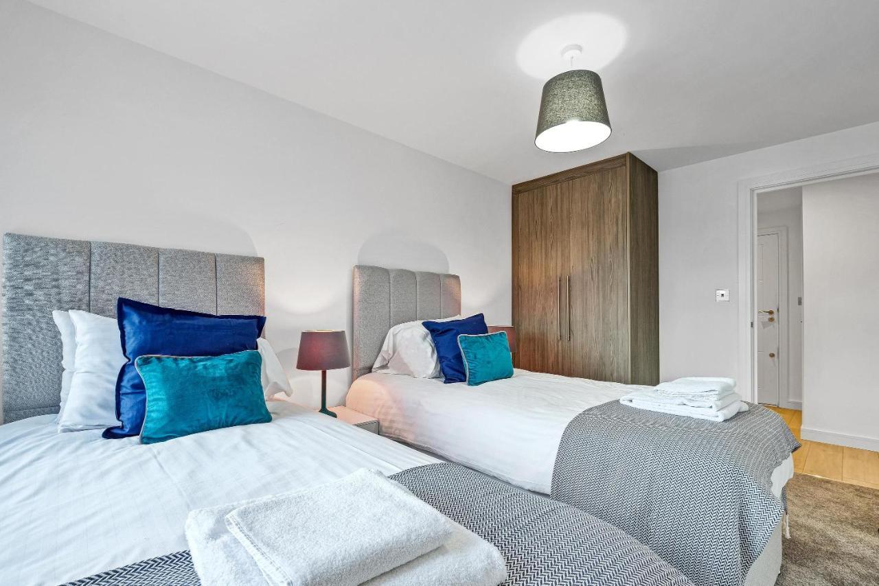 St Martins 2 Bedroom Apartments In Ruislip By 360 Stays Экстерьер фото