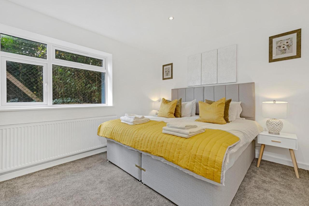 St Martins 2 Bedroom Apartments In Ruislip By 360 Stays Экстерьер фото