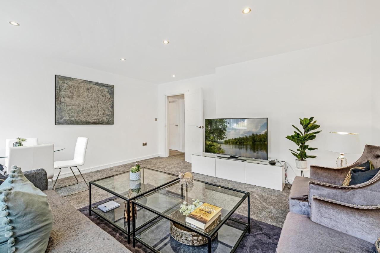 St Martins 2 Bedroom Apartments In Ruislip By 360 Stays Экстерьер фото