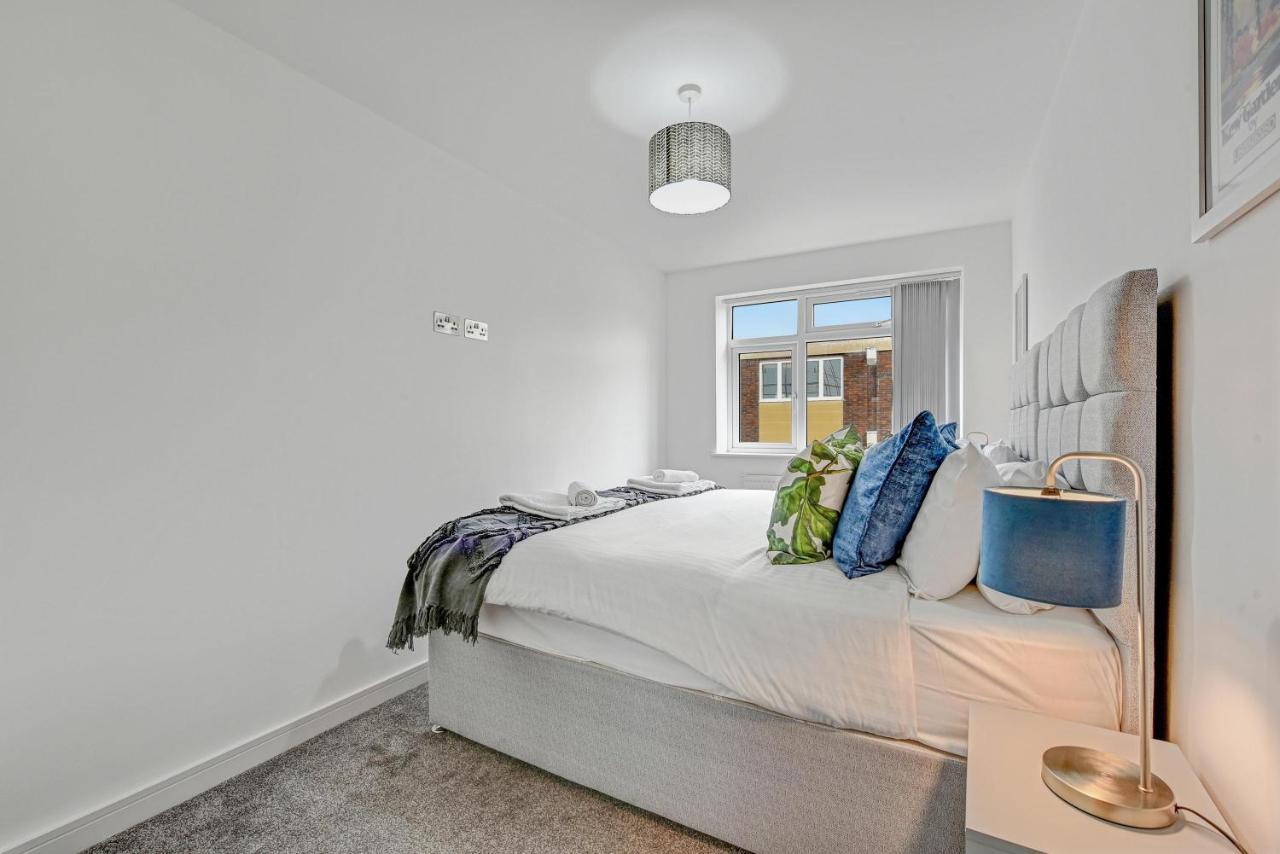 St Martins 2 Bedroom Apartments In Ruislip By 360 Stays Экстерьер фото