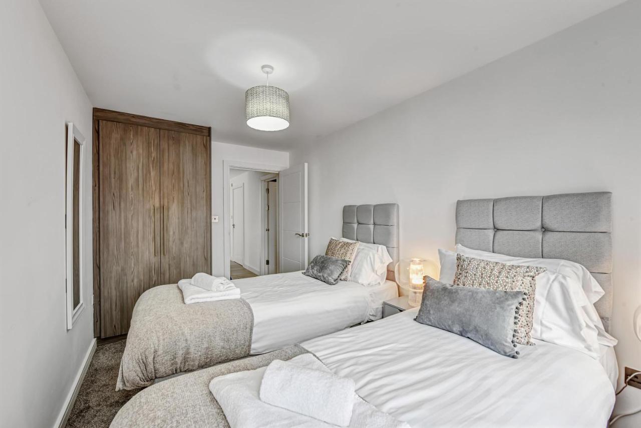 St Martins 2 Bedroom Apartments In Ruislip By 360 Stays Экстерьер фото
